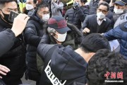 包头多次未经允许外出，“素媛案”凶手赵斗淳再次被拘留